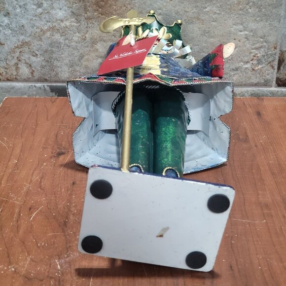 St Nicholas Square Christmas King Metal Nutcracker Figurine - Picture 4 of 10